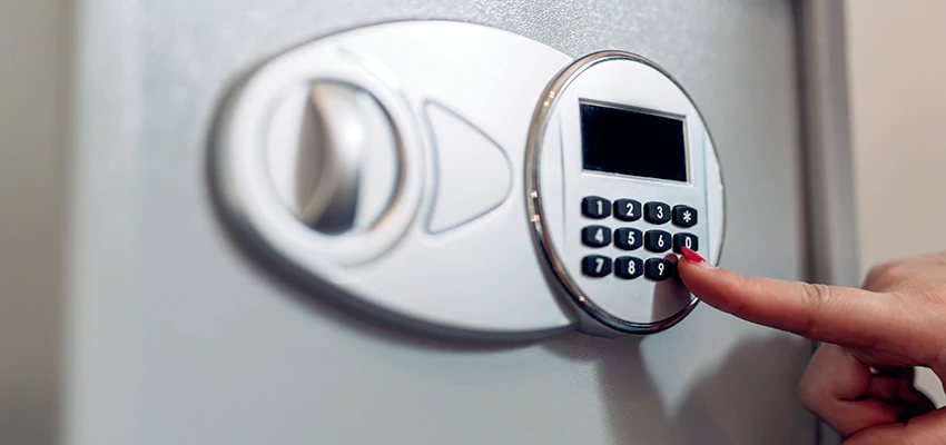 Jewelry Safe Cracking in Irvine, California